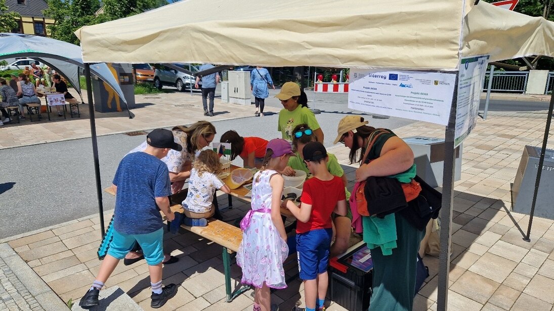 Stand AKWA beim Stadtfest zwischen den Städten Vejprty und Bärenstein am 14. Juni 2025